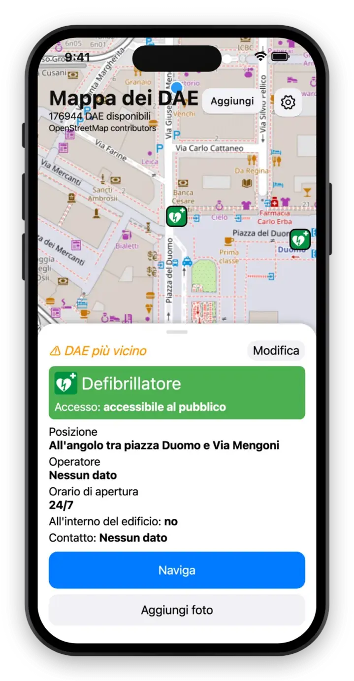 Scheda del defibrillatore con accesso, orari e pulsante di navigazione